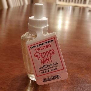Twisted Peppermint Wallflower Refill
